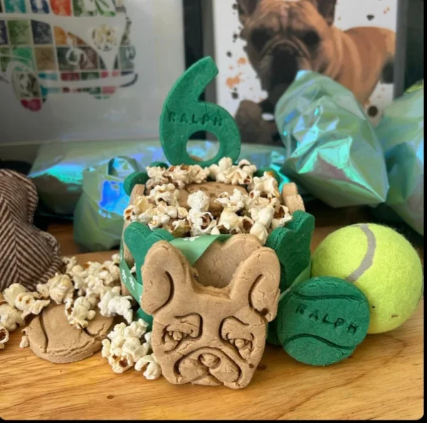 Dog birthday cake / tennis ball cake Ball is Life - Image 3