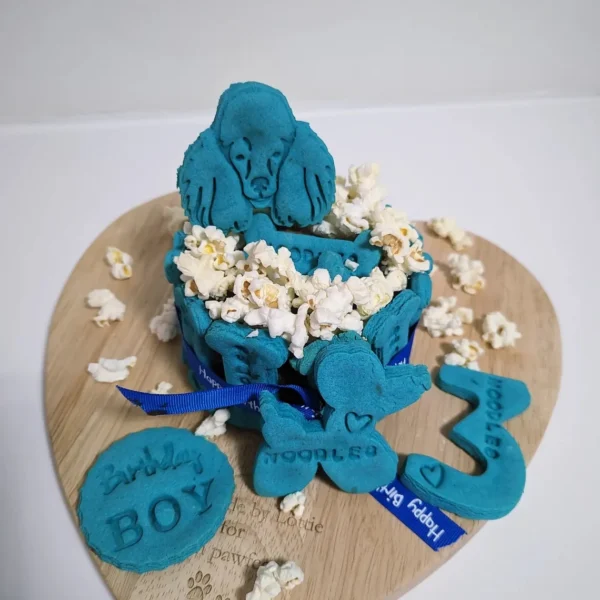 Blue Dog birthday cake personalised any name - Image 7