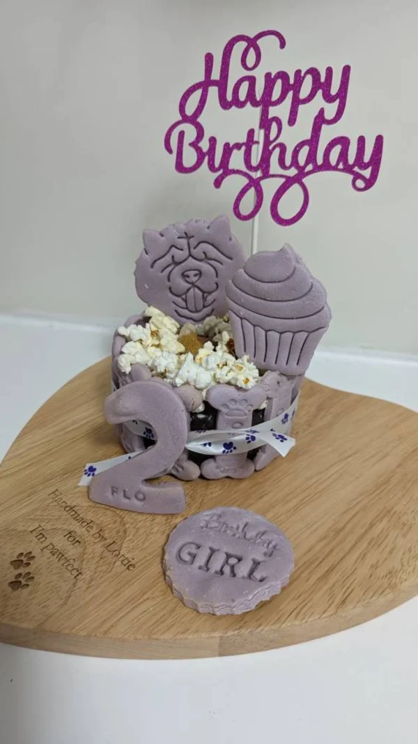Purple DOG BIRTHDAY CAKE personalised any name & dog breed biscuit - Image 3